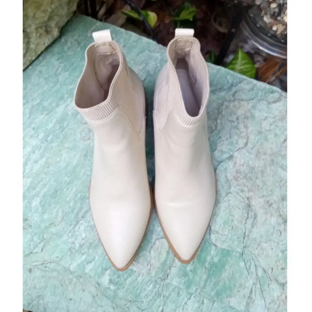 Chelsea and Violet, Bone Color Leather Boots with Chunky Heels